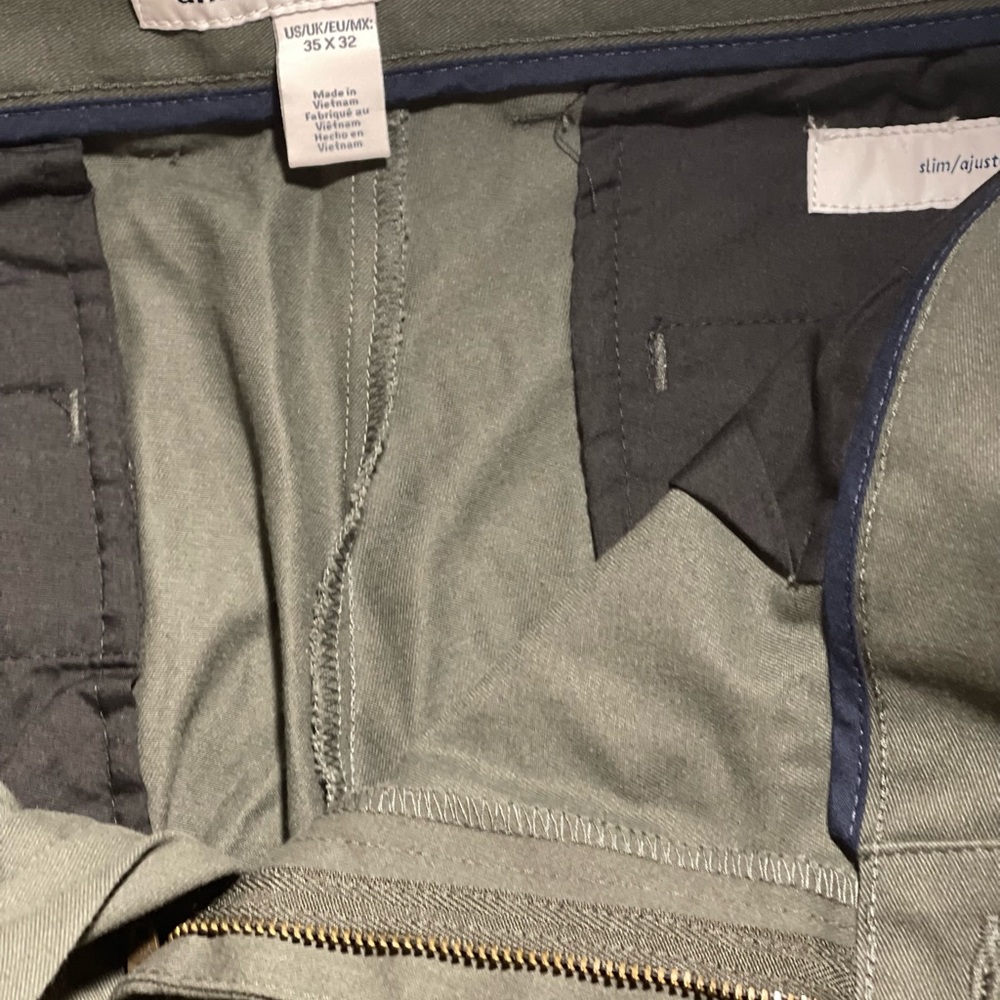 (Never worn) Navy green chino pants